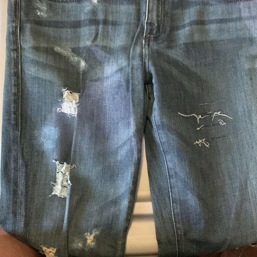 ROCK AND REPUBLIC CUSTOM DISTRESSED JEANS - Picture 8 of 9